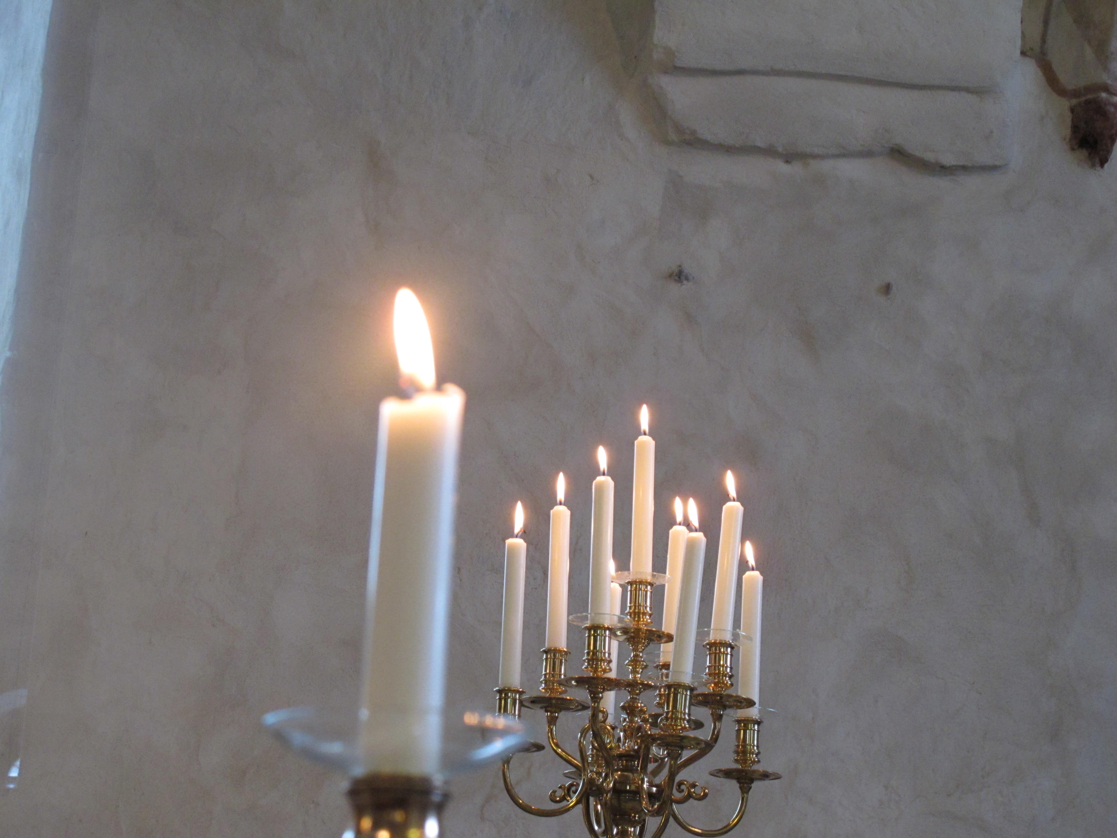 Ljus i kyrkan